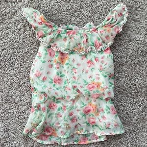 👶🏻5/$10👶🏻 Girls 3T Guess Top